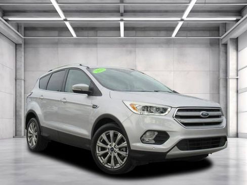 Used 2018 Ford Escape Titanium image 1