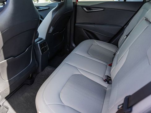 Certified 2025 Kia Niro EX FWD image 20