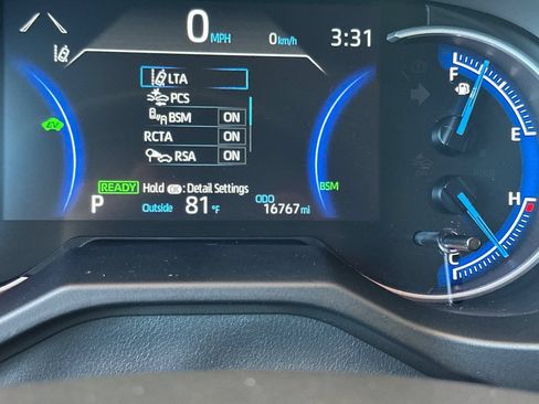Used 2024 Toyota RAV4 LE AWD/4WD image 29