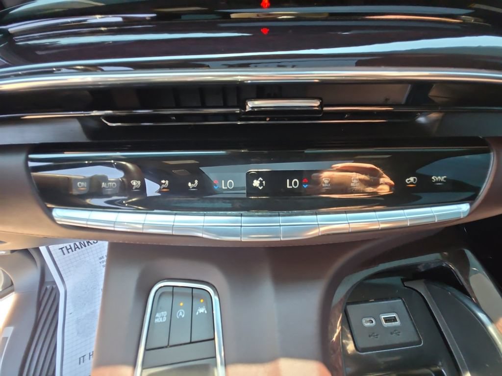 Certified 2023 Cadillac Escalade Sport Platinum w/ LPO, ONYX Package AWD/4WD image 23