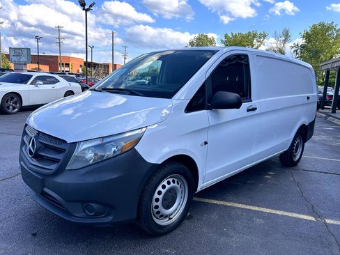 Used 2016 Mercedes-Benz Metris image 7