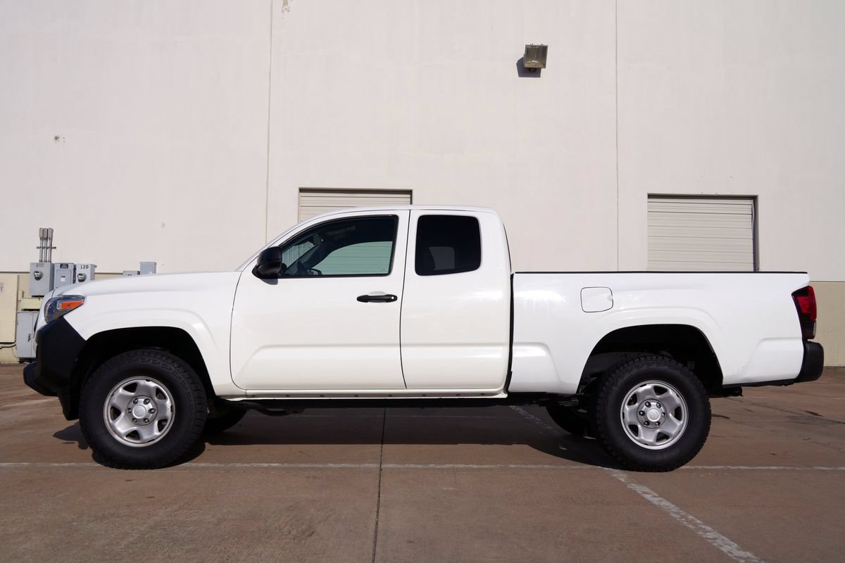 Used 2022 Toyota Tacoma SR RWD image 15