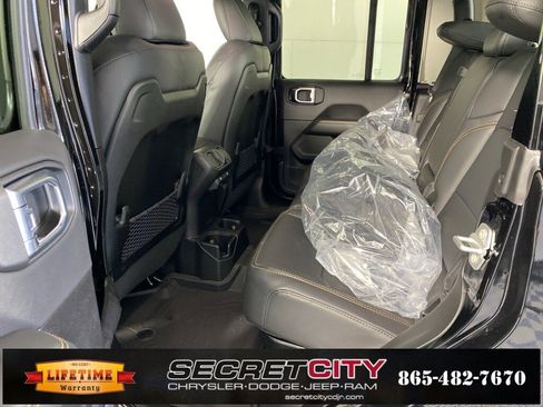 New 2026 Jeep Gladiator Sport image 31