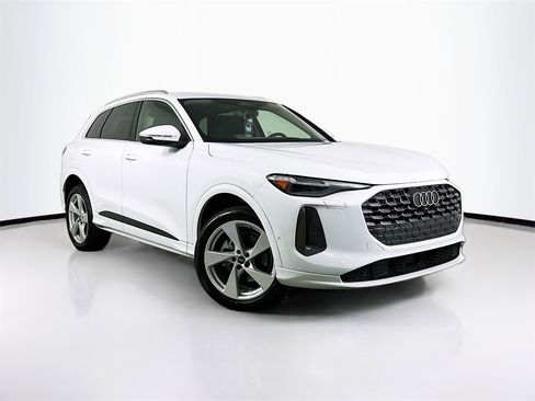 New 2025 Audi Q5 2.0T Premium Plus image 1