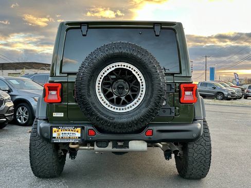 Used 2022 Jeep Wrangler Unlimited Rubicon w/ Trailer Tow Package image 36