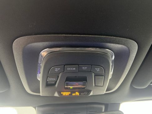 Used 2023 Toyota Crown Limited image 22