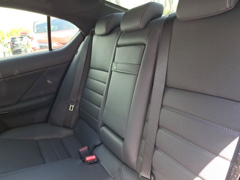 Certified 2022 Lexus IS 350 F Sport image 12