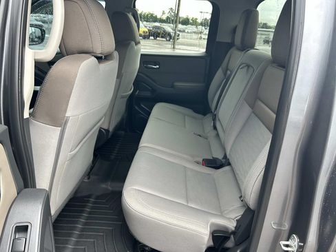 Used 2022 Nissan Frontier SV w/ Technology Package AWD/4WD image 23