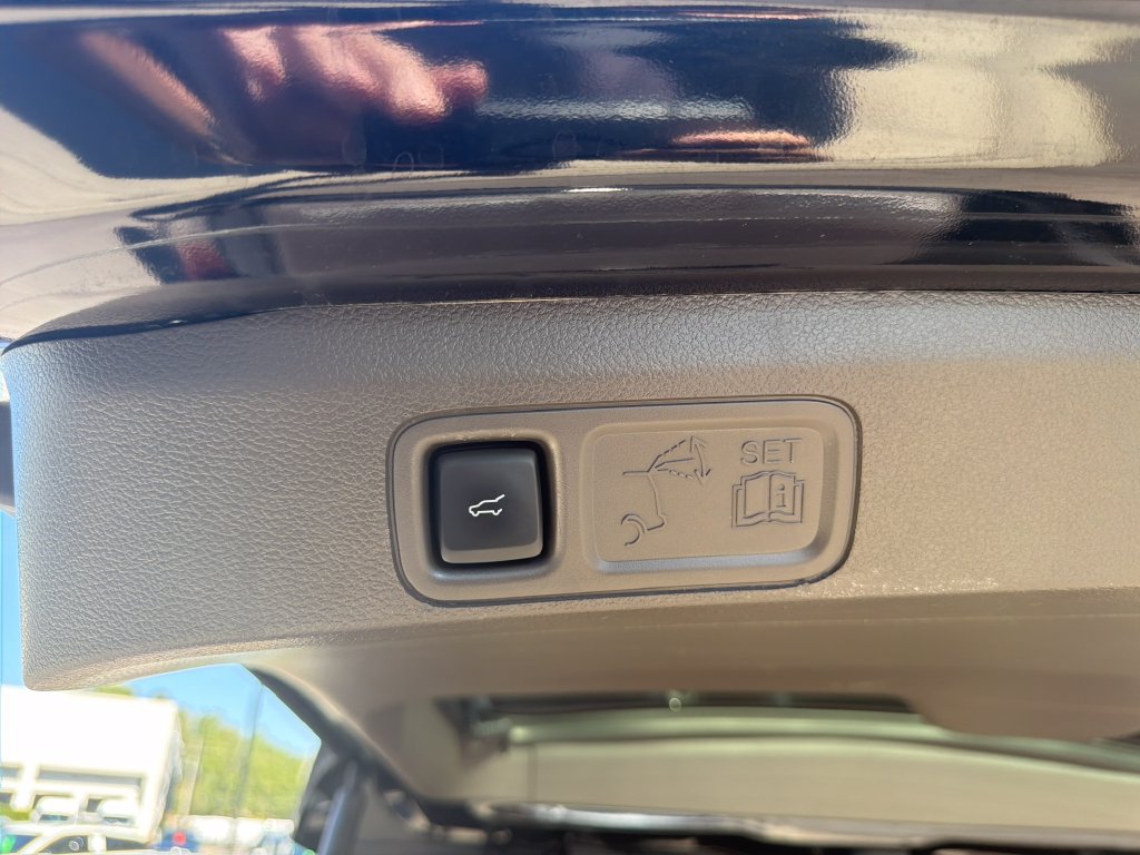 Used 2024 Lincoln Navigator Premiere AWD/4WD image 34