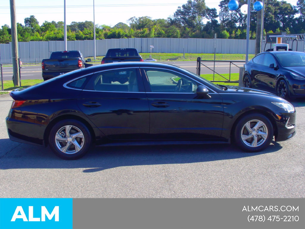 Used 2022 Hyundai Sonata SE FWD image 4