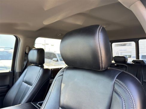 Used 2019 Ford F150 Lariat w/ Equipment Group 502A Luxury image 12