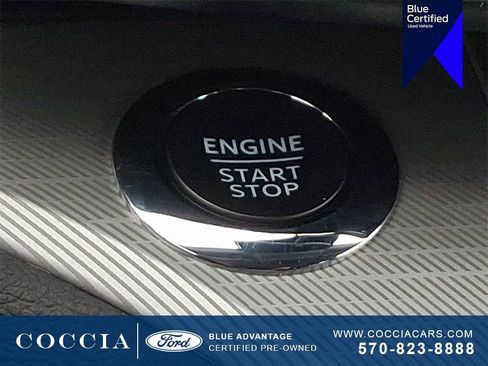 Certified 2022 Ford Explorer XLT w/ Equipment Group 202A image 25