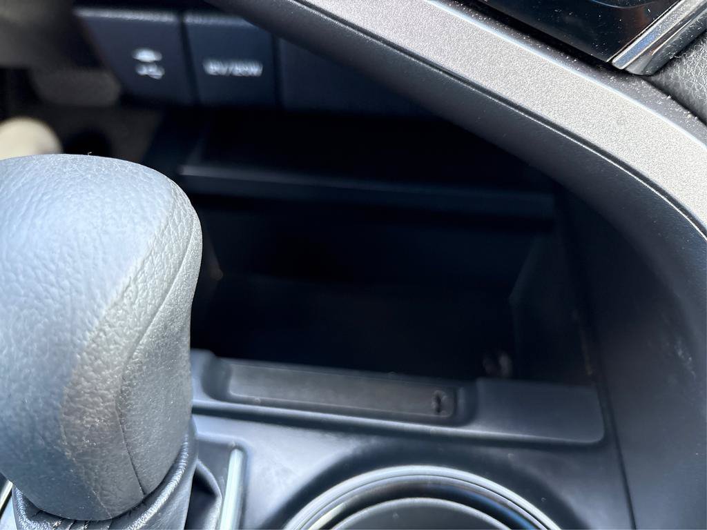 Used 2019 Toyota Camry LE FWD image 39