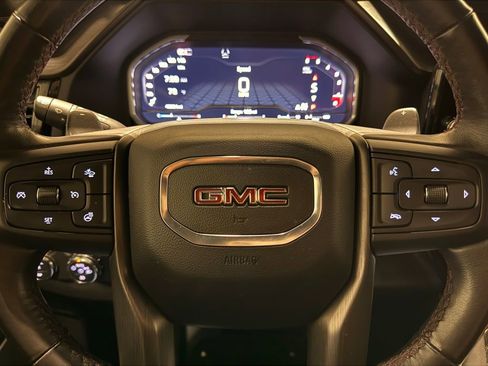Used 2024 GMC Sierra 1500 AT4X image 21