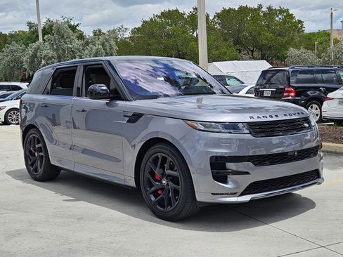Used 2023 Land Rover Range Rover Sport SE Dynamic AWD/4WD image 3