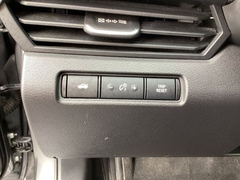 Used 2024 Nissan Altima 2.5 SV image 28