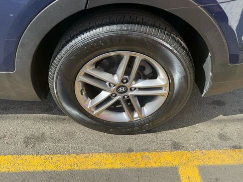 Used 2017 Hyundai Santa Fe Sport image 9