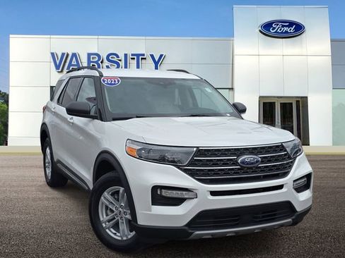 Certified 2023 Ford Explorer XLT w/ Equipment Group 202A AWD/4WD image 1