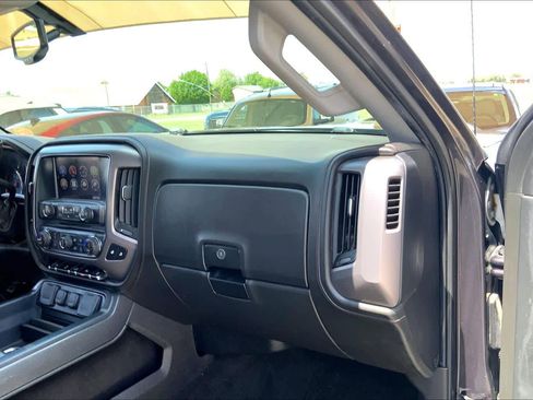 Used 2016 GMC Sierra 1500 SLT w/ All-Terrain Package AWD/4WD image 18