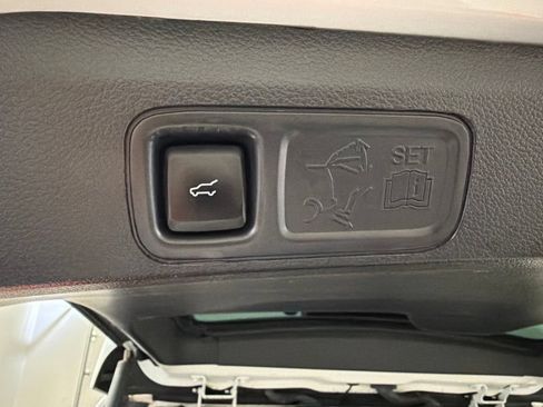 Certified 2023 Ford Expedition Platinum AWD/4WD image 41
