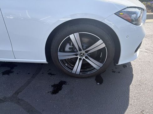 Used 2025 Mercedes-Benz C 300 Sedan image 15