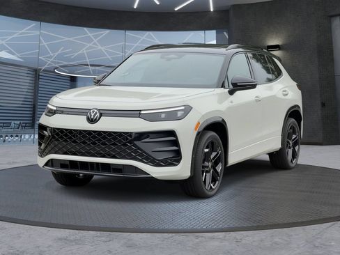 New 2026 Volkswagen Tiguan SE R-Line AWD/4WD image 2
