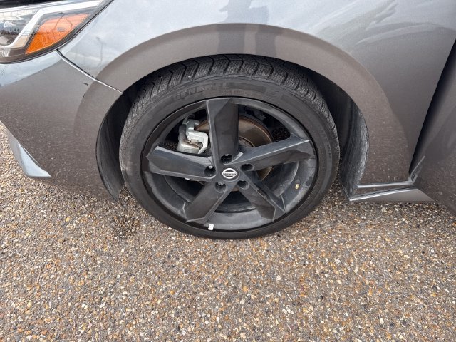 Certified 2023 Nissan Sentra SR w/ SR Premium Package FWD image 11