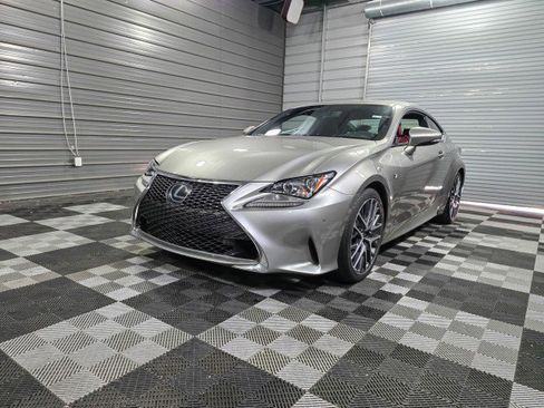 Used 2017 Lexus RC 200t F Sport RWD image 41