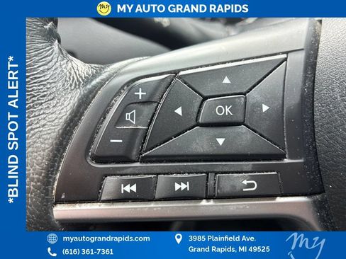 Used 2018 Nissan Rogue SV FWD image 7