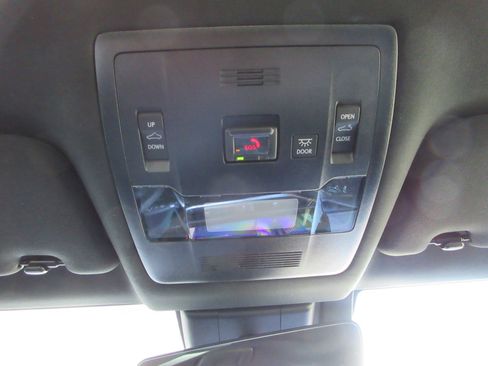 Used 2024 Lexus UX 250h AWD w/ Premium Package image 18