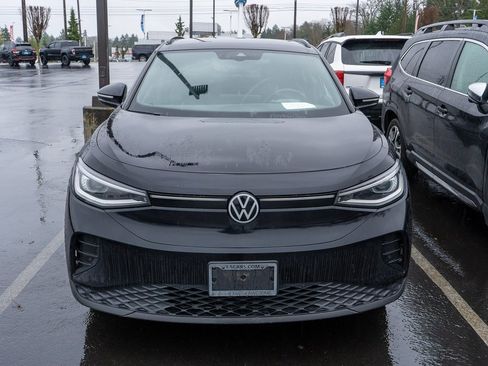 Used 2023 Volkswagen ID.4 Pro S image 2
