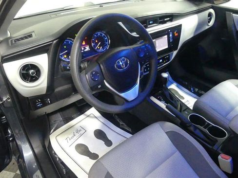 Used 2019 Toyota Corolla LE image 29