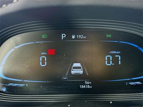 Used 2023 Hyundai Venue SEL image 21