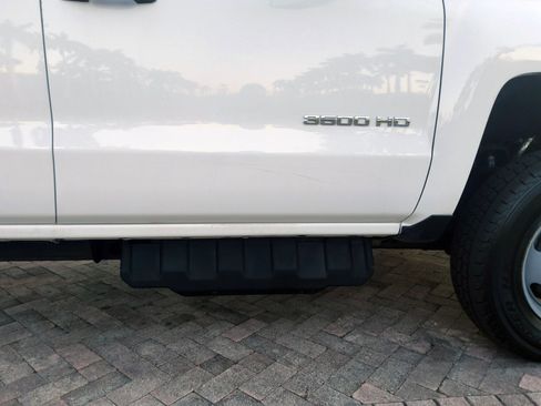 Used 2017 Chevrolet Silverado 3500 W/T image 45