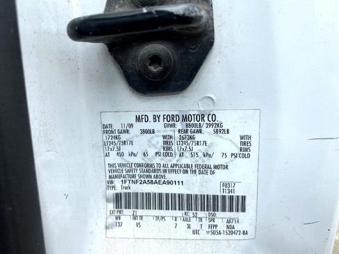 Used 2010 Ford F250 XLT image 27