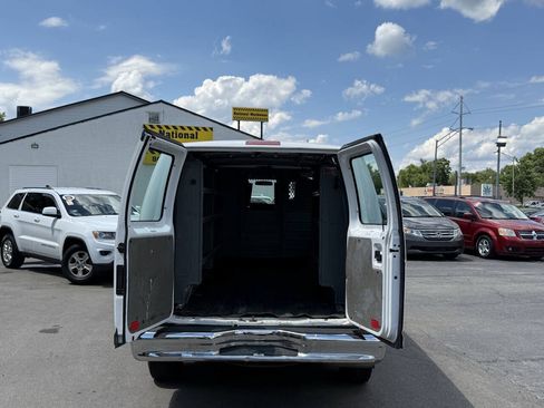Used 2014 Ford E-250 and Econoline 250 w/ Power Group RWD image 16