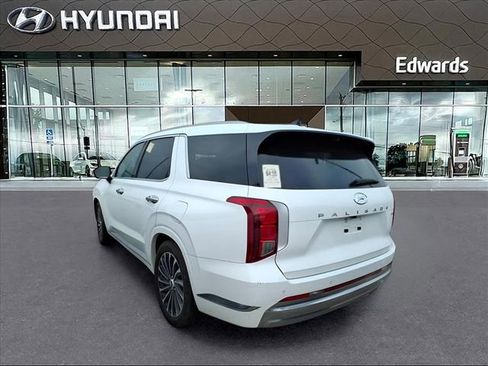 Used 2024 Hyundai Palisade Calligraphy image 6
