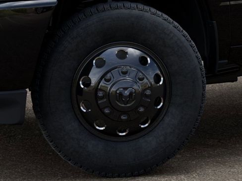 New 2026 RAM 3500 Big Horn AWD/4WD image 8