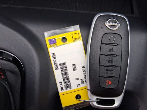 New 2026 Nissan Sentra SR w/ SR Premium Package FWD image 37