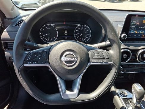 Used 2024 Nissan Sentra SV FWD image 15
