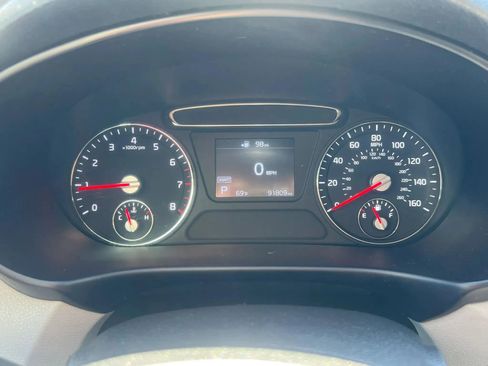 Used 2020 Kia Sorento LX w/ LX I4 Convenience Package AWD/4WD image 16
