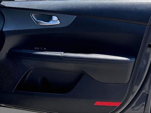 Used 2019 Kia Forte Sedan FWD image 18