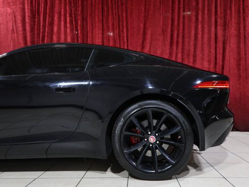 Used 2017 Jaguar F-TYPE S RWD image 6