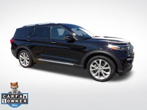 Used 2023 Ford Explorer Platinum w/ Technology Package RWD image 16