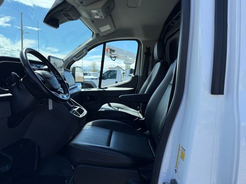 Used 2023 Ford Transit 250 Low Roof AWD image 17
