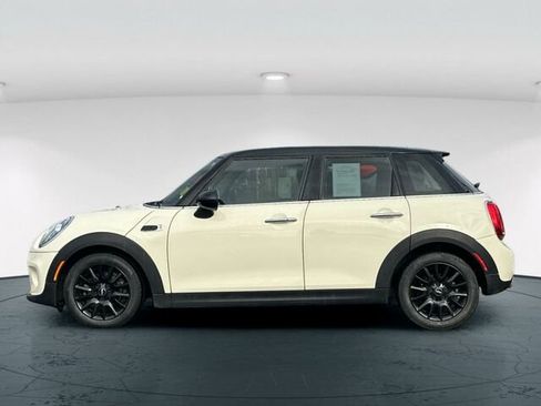 Used 2019 MINI Cooper 4-Door Hardtop w/ Premium Package image 3