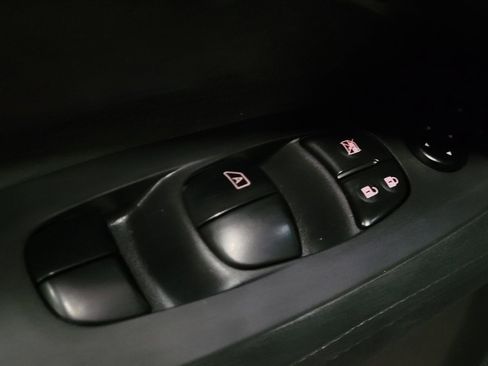 Used 2016 Nissan Pathfinder S image 27