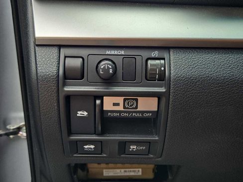 Used 2013 Subaru Legacy 2.5i Premium AWD/4WD image 14