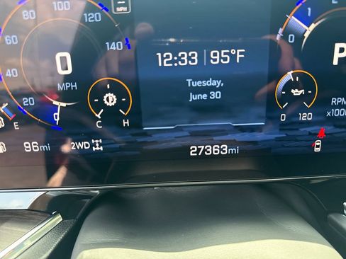 Used 2025 Chevrolet Tahoe LT AWD/4WD image 20