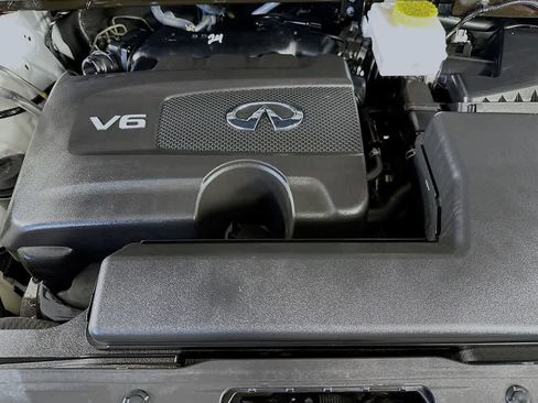 Used 2024 INFINITI QX60 Luxe AWD/4WD image 9